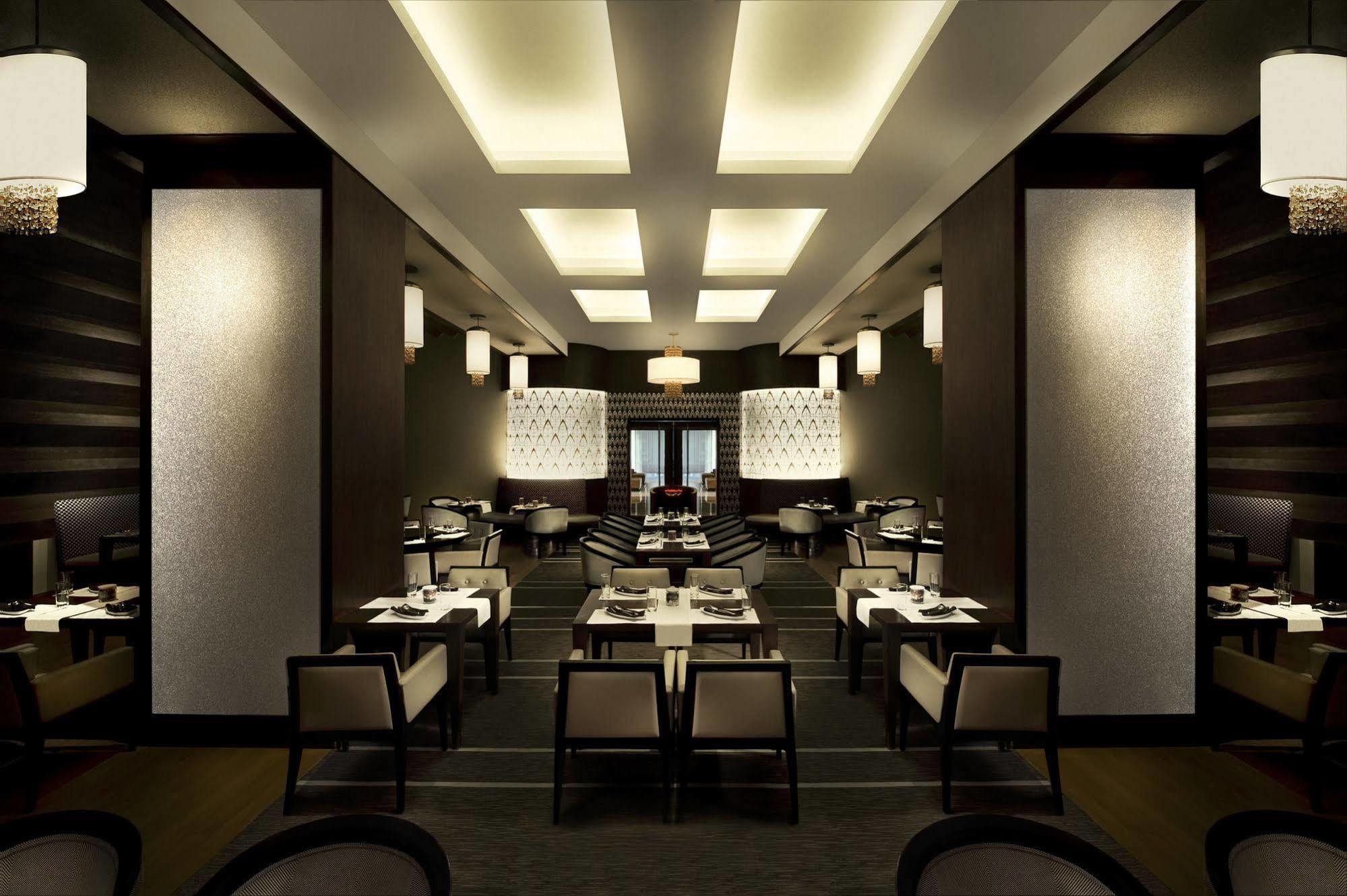 Surat Marriott Hotel Restoran foto
